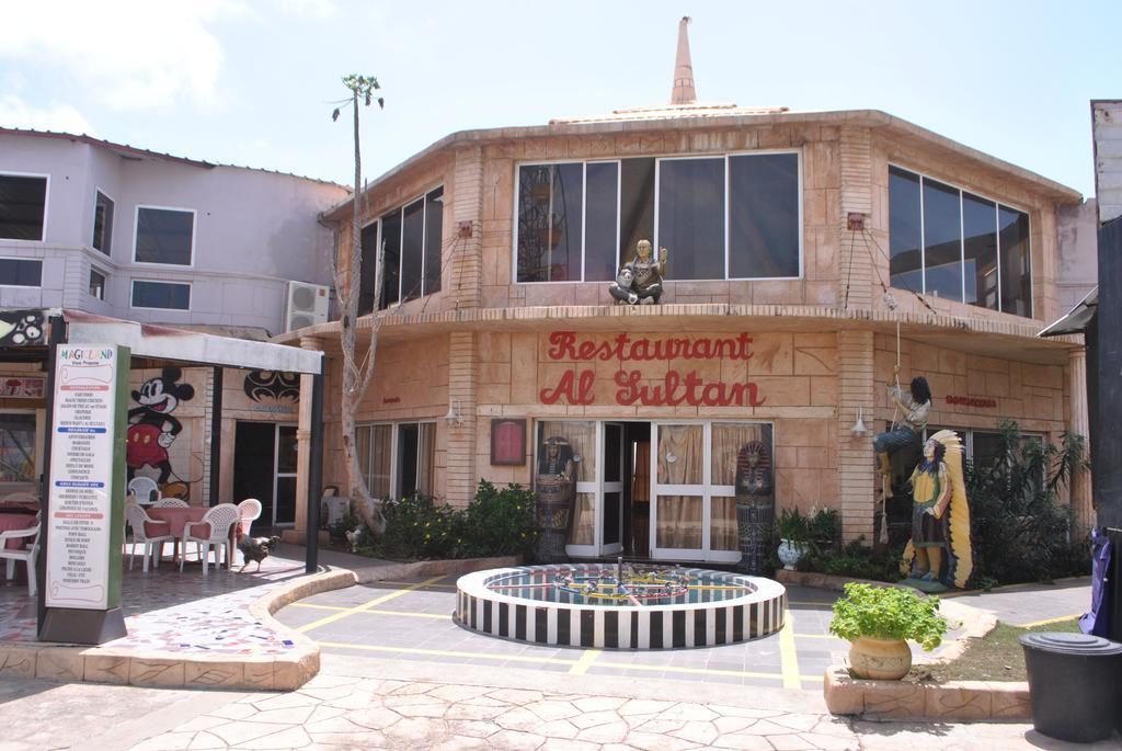 דקר Hotel Magic Land מראה חיצוני תמונה