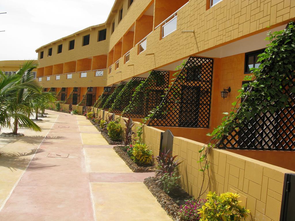 דקר Hotel Magic Land מראה חיצוני תמונה